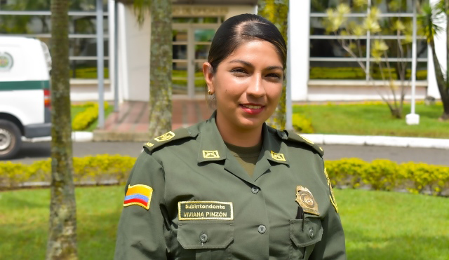 Hoy-destacamos-la-labor-de-la-patrullera-Mary-Alexandra-Grimaldo-y-la-Subintendente-Viviana-Isabel-Pinzón