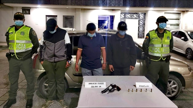 Elementos-encontrados-al-interior-de-un-vehículo-particular-y-de-servicio-público