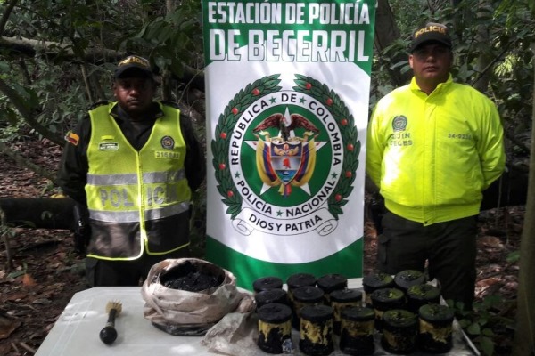 foto-Policía-Nacional-descubre-caleta-con-explosivos-pertenecientes-al-ELN