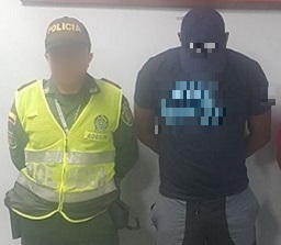 Se identificó con la documentación de su hermano