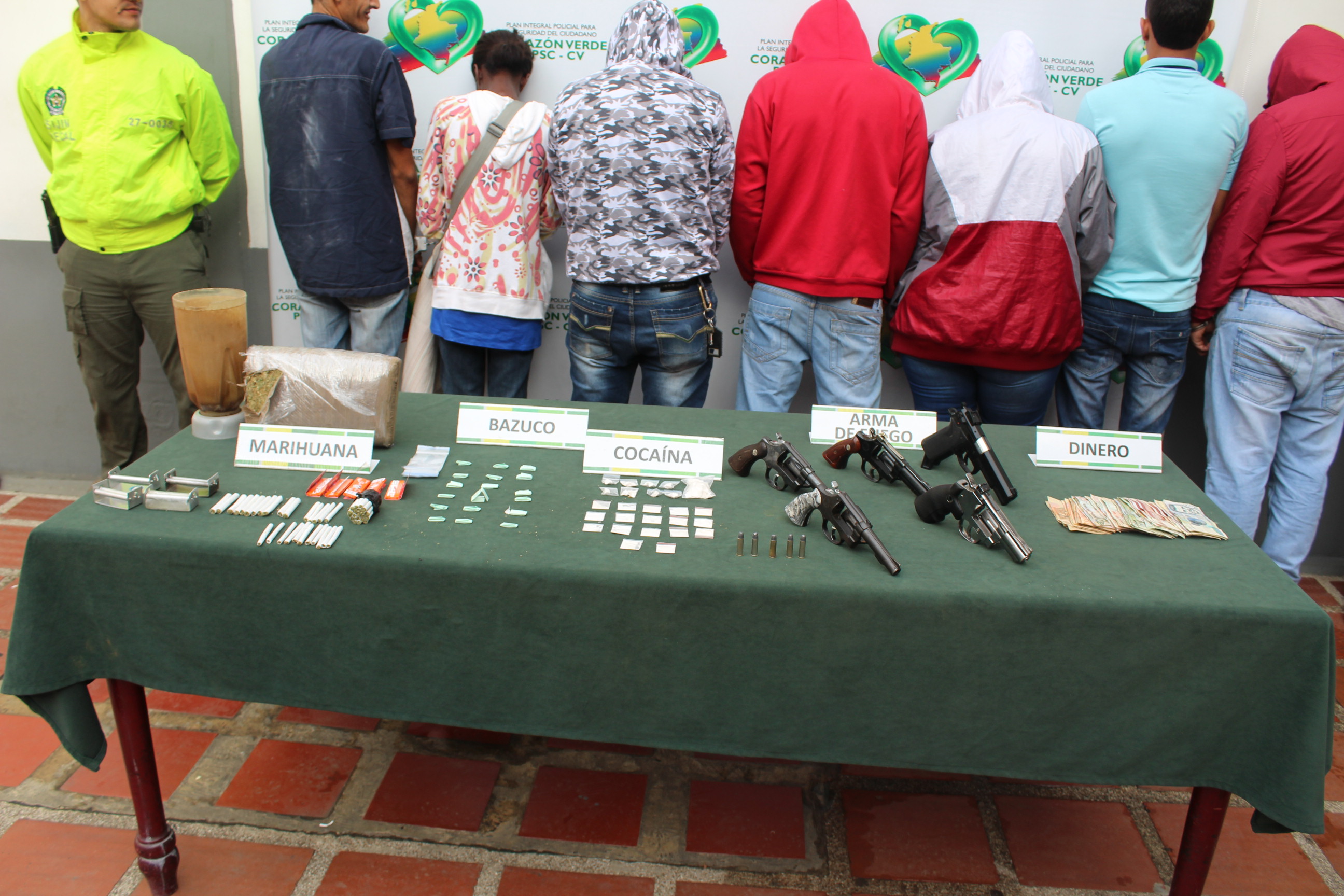 Desarticulada la estructura delincuencial "Los del bajo"