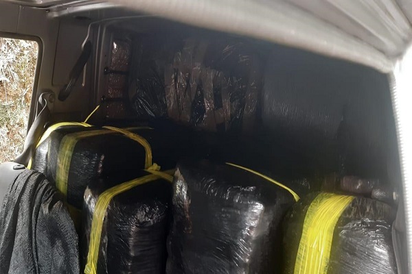 Hallazgo de marihuana en vehículo abandonado 