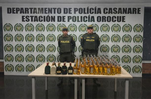 Dos Polic&iacute;as incautan licor adulterado en el Casanare 