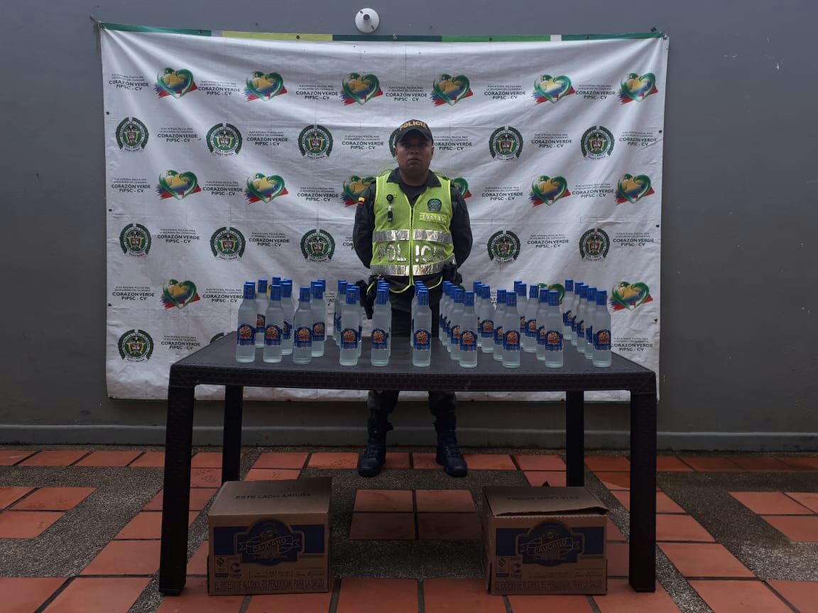 Incautadas (96) botellas de licor de contrabando  en vías del putumayo