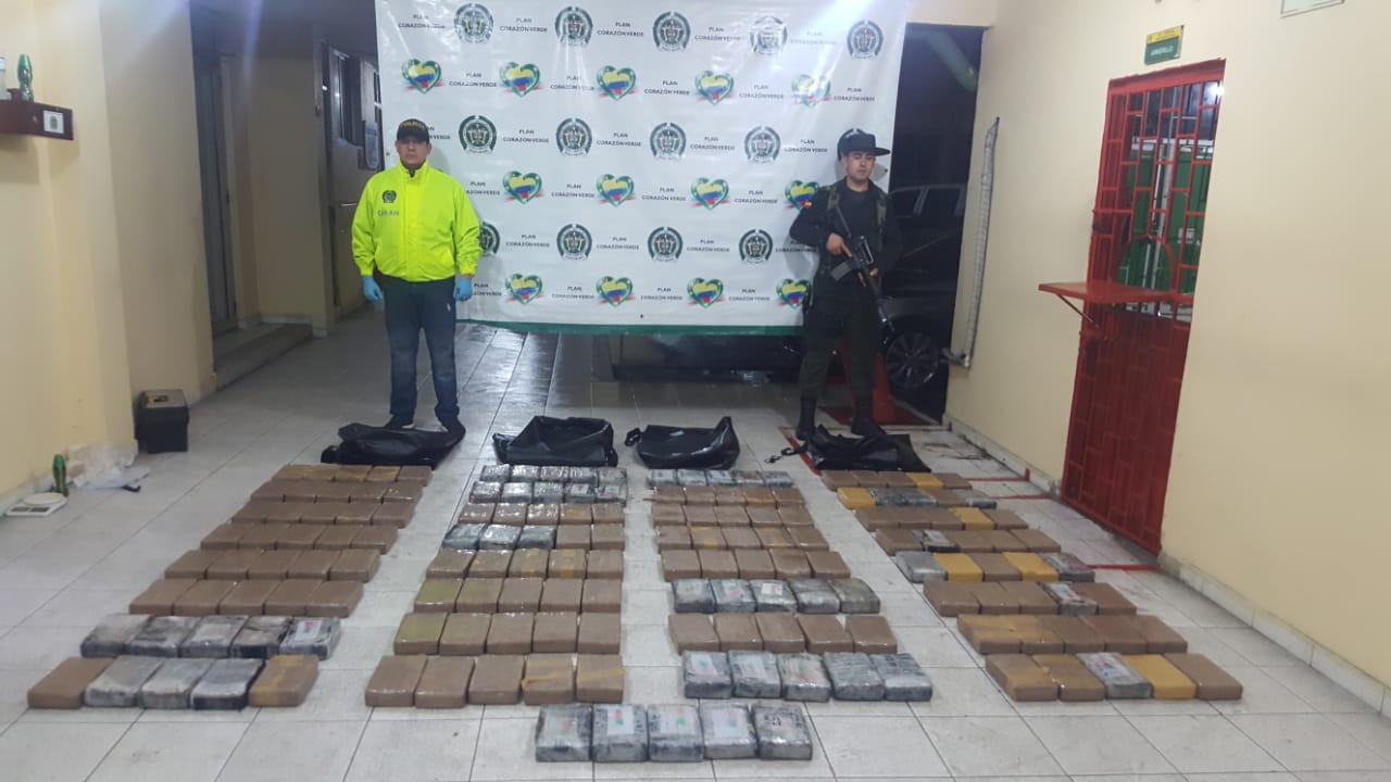 Incautamos-162-kilos-de-cocaína-ocultos-cerca-al-puerto-de-Buenaventura
