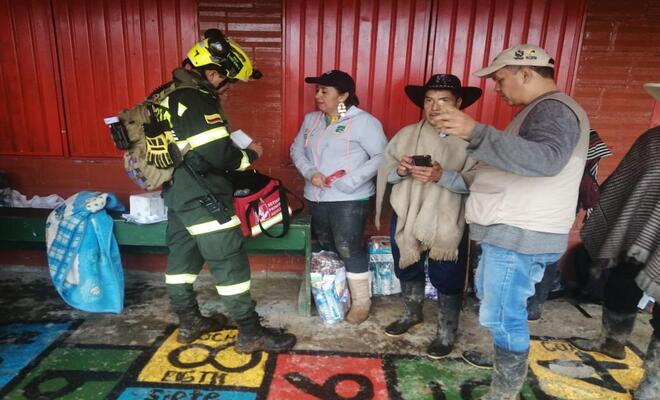 Instrucción del uso adecuado de los elementos en atención de una persona lesionada 