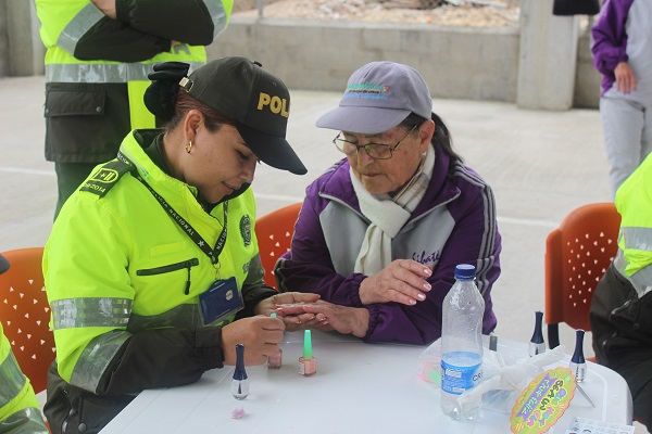 Actividad lúdico recreativa con adultos mayores de Sibaté