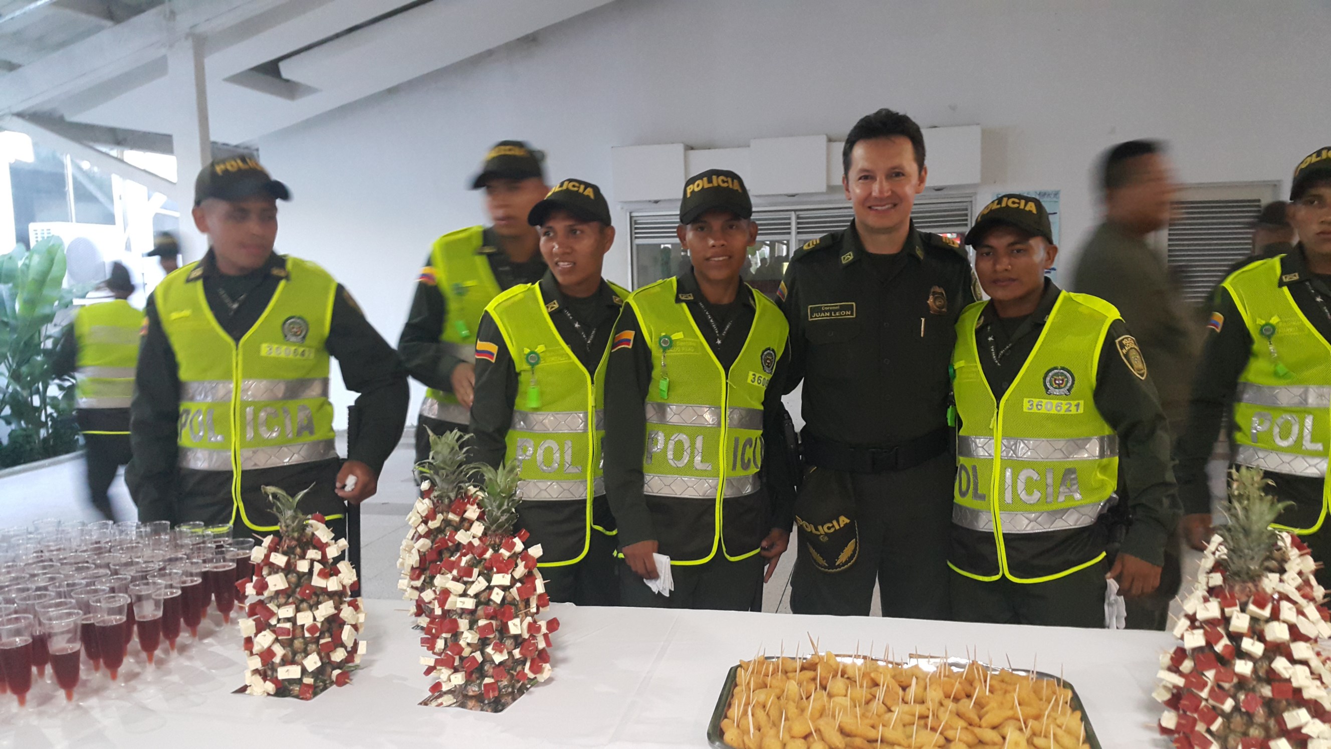 Ceremonia de juramento de bandera de 55 auxiliares 