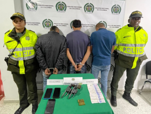 La rápida y oportuna reacción de la policía permitió la captura de tres presuntos secuestradores y extorsionistas en Risaralda Caldas