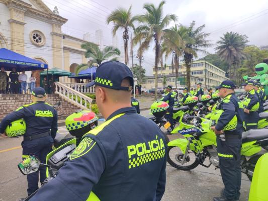 Entrega de nuevas motocicletas para el servicio de Policía