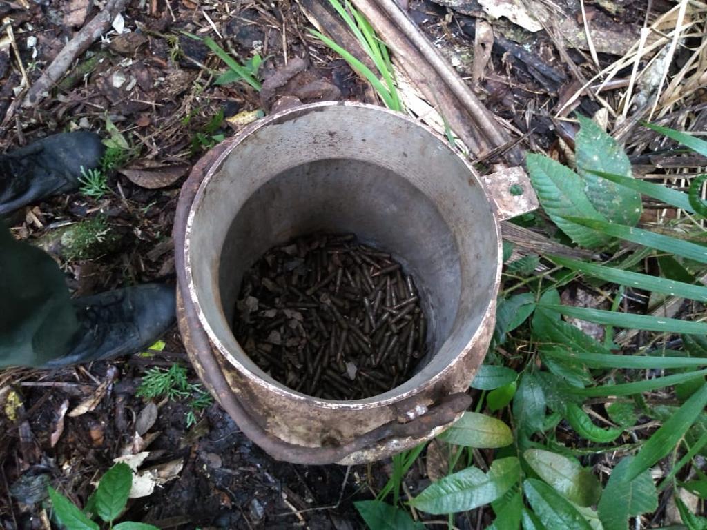 Encontramos-y-destruimos-material-de-guerra-en-Vista-Hermosa-Meta