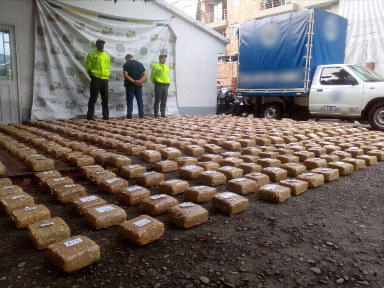 La Policía Nacional logra sacar de las calles 250 mil dosis de marihuana prensada