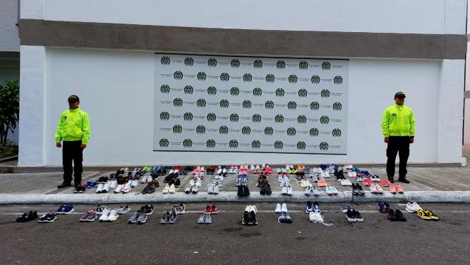 120 pares de zapatillas sin documentación legal fueron incautados