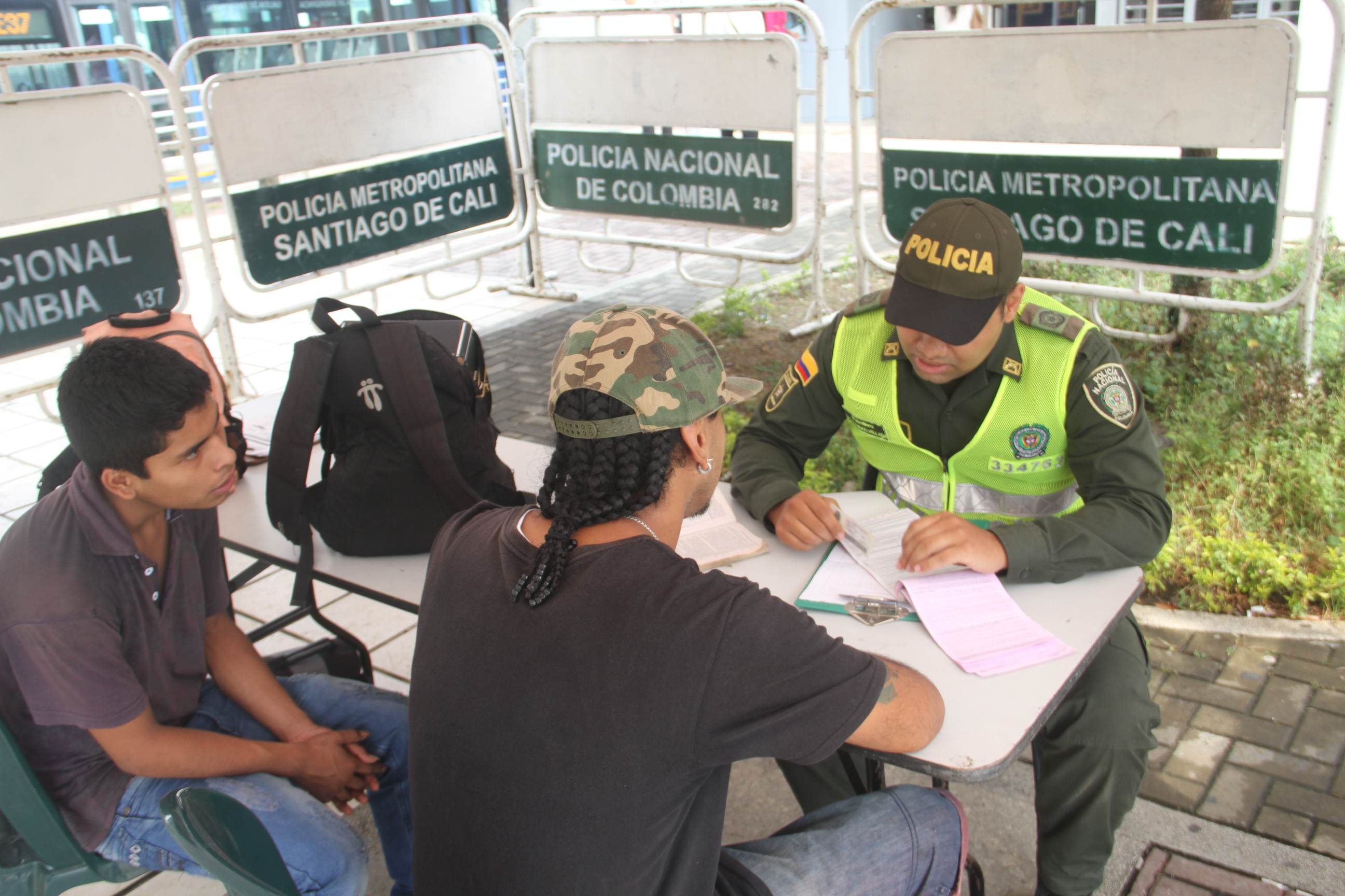 Acciones-policiales-en-el-MIO de Cali