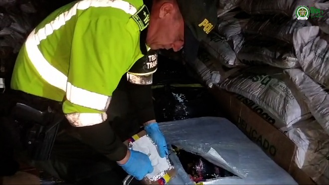 Hallazgo del estupefaciente en el vehículo