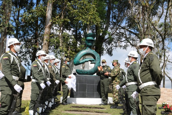 En_el_complejo_del_Comando_del_Cauca_se_inagura_monumento_Edificadores_de_Paz