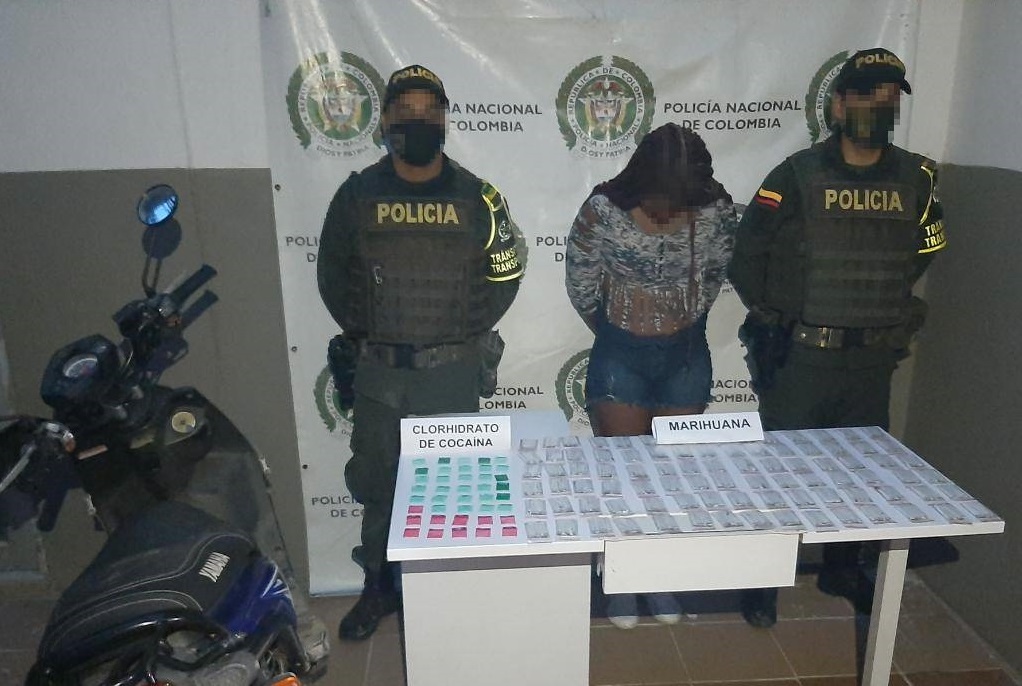 Esta persona transportaba la droga en una motocicleta que se movilizaba