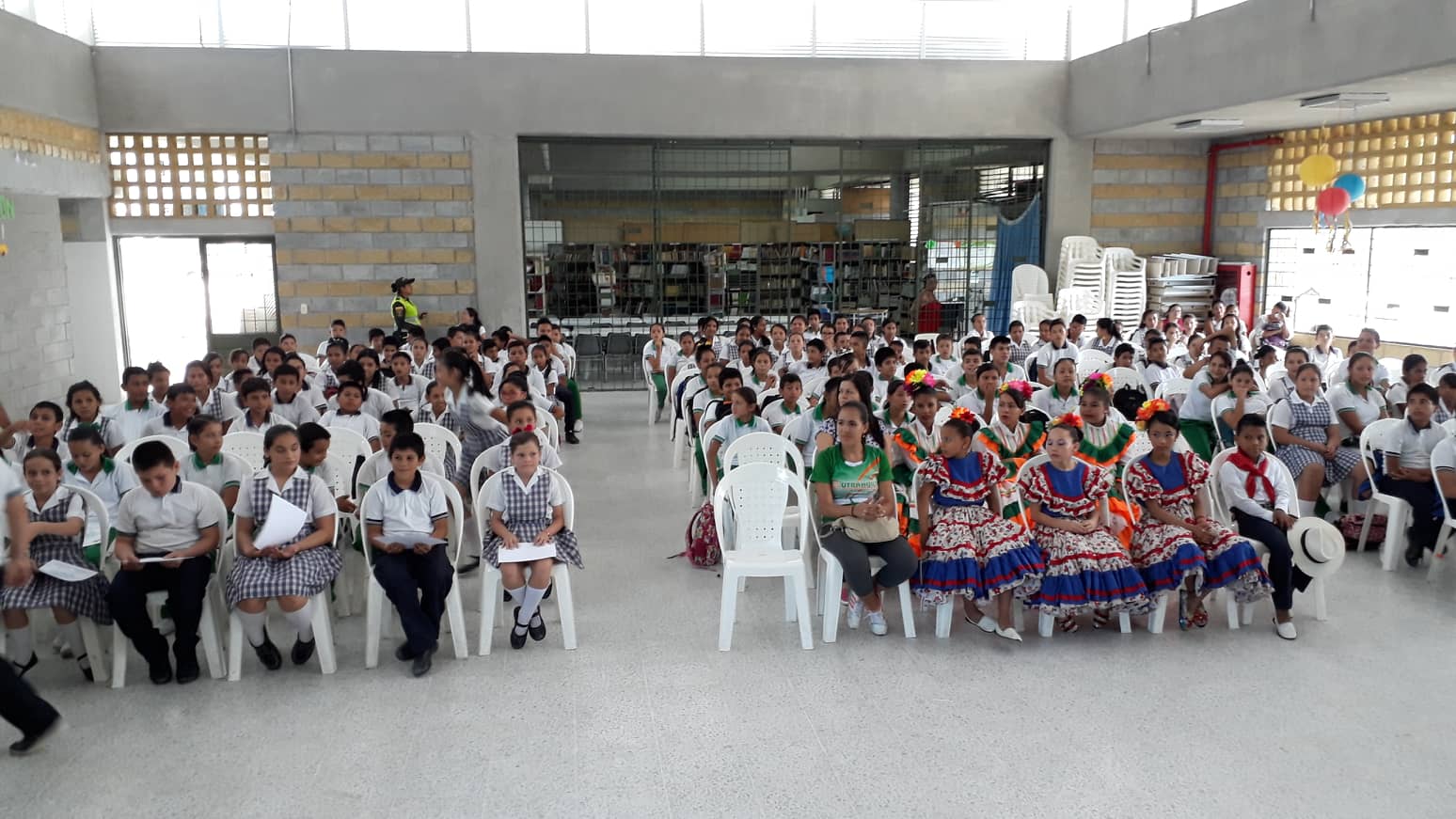  niños_del_colegio_Baraya