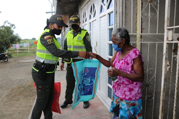 Policía del Cauca continúa efectuando actividades preventivas y de control contra la propagación del COVID-19 