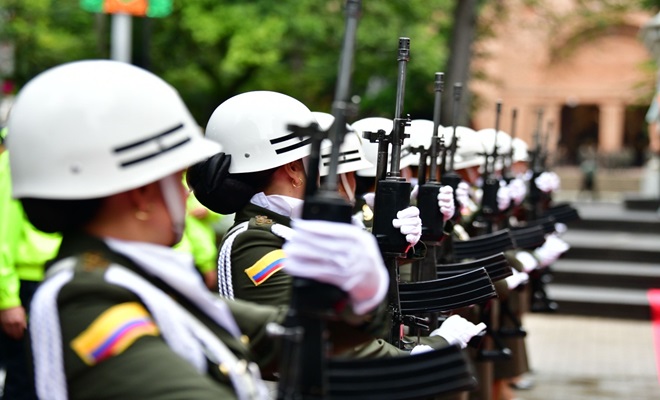 parada prendas blancas