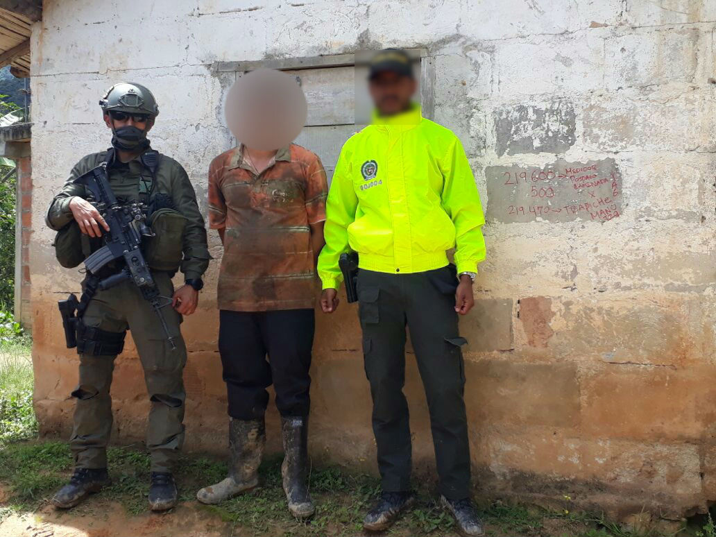 Destruido laboratorio para la producción de permanganato de potasio