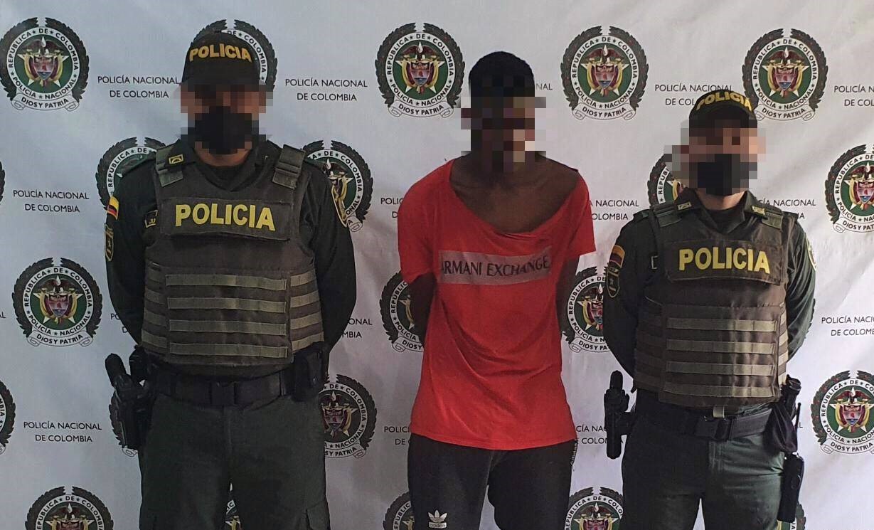 Esta persona portaba un arma de fuego en el momento de su captura.