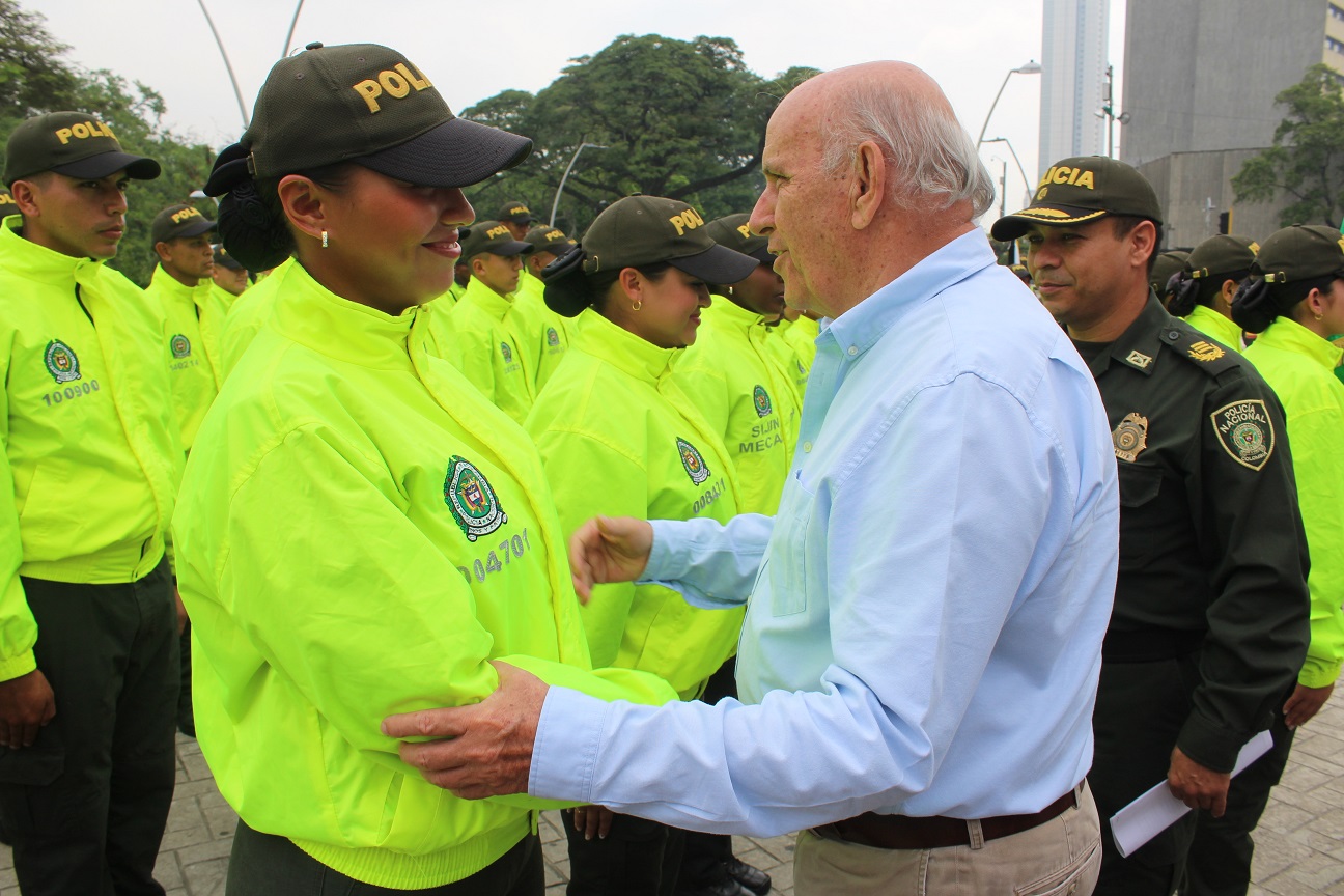 Acto-protocolario-en-centro-de-Cali