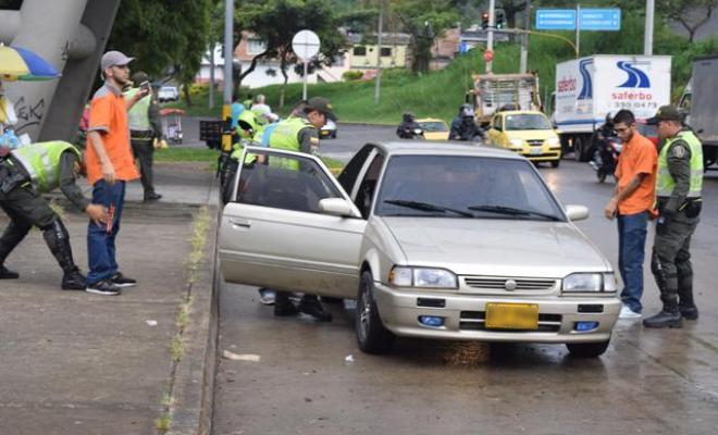 El-uso-de-vidrios-polarizados-no-requerirá-permisos-especiales-si-se-cumple-con-las-condiciones-de-luminosidad