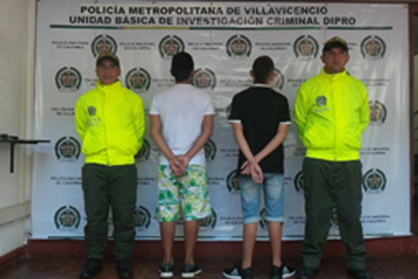 Estas dos personas intimidaban con arma blanca a sus víctimas para cometer los abusos.