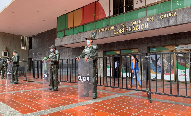 policia-cali-dispostivo