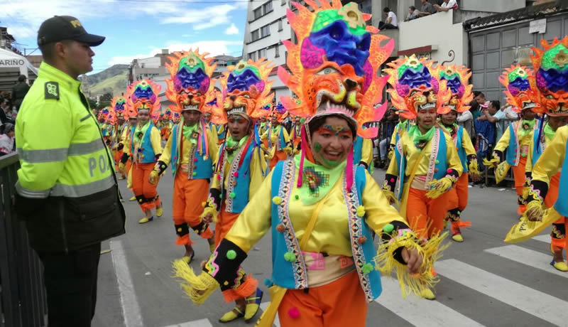 policia-colombia-pasto-narino-garantiza-seguridad-carnvales-blancos-y-negros