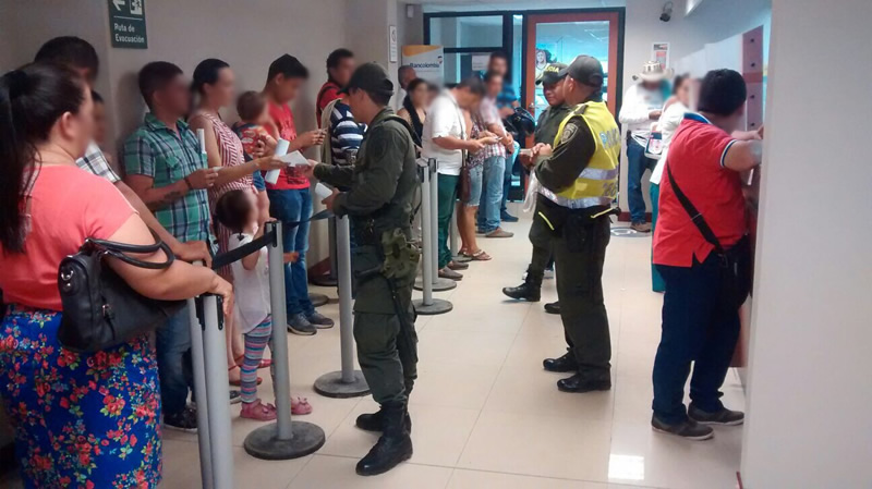 policia-meta-campanas-prevencion-bancos-prima-navidena