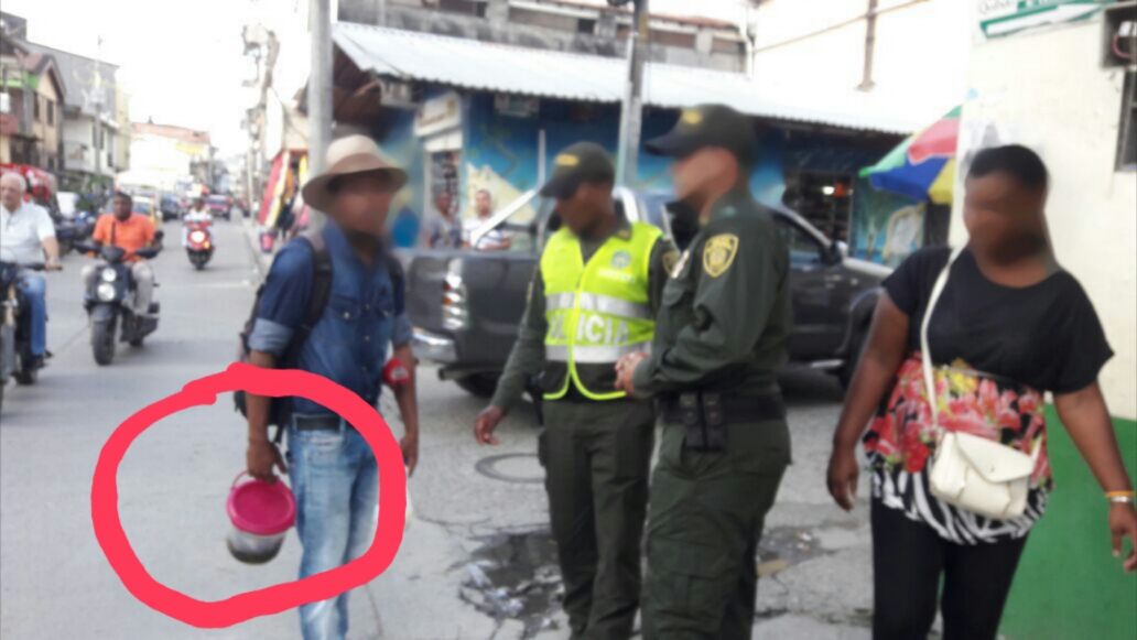 Policía-de-Protección-Ambiental-incauta-piel-de-serpiente-en-zona-céntrica-de-Qibdó