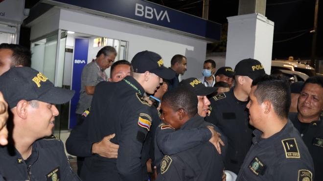 Policía Metropolitana de Neiva realiza recibimiento de nuestros héroes. 