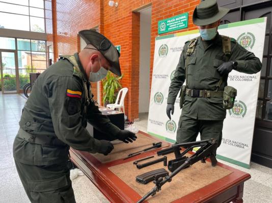 Incautamos un fusil Galil 5.56 mm en el Aeropuerto Internacional el Dorado 