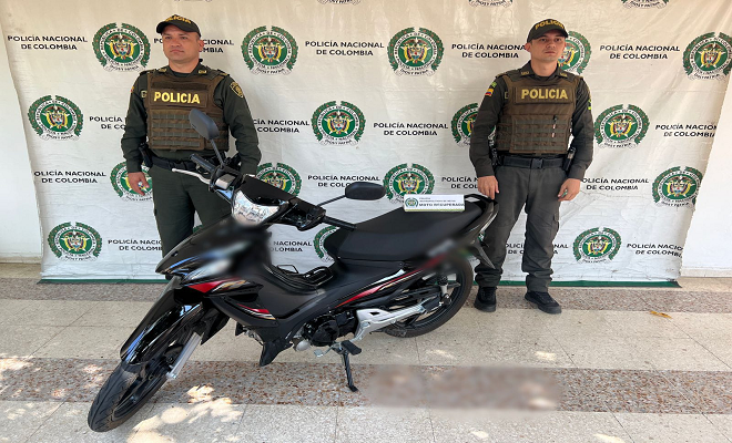 Policía Nacional aprehende un menor con una motocicleta hurtada
