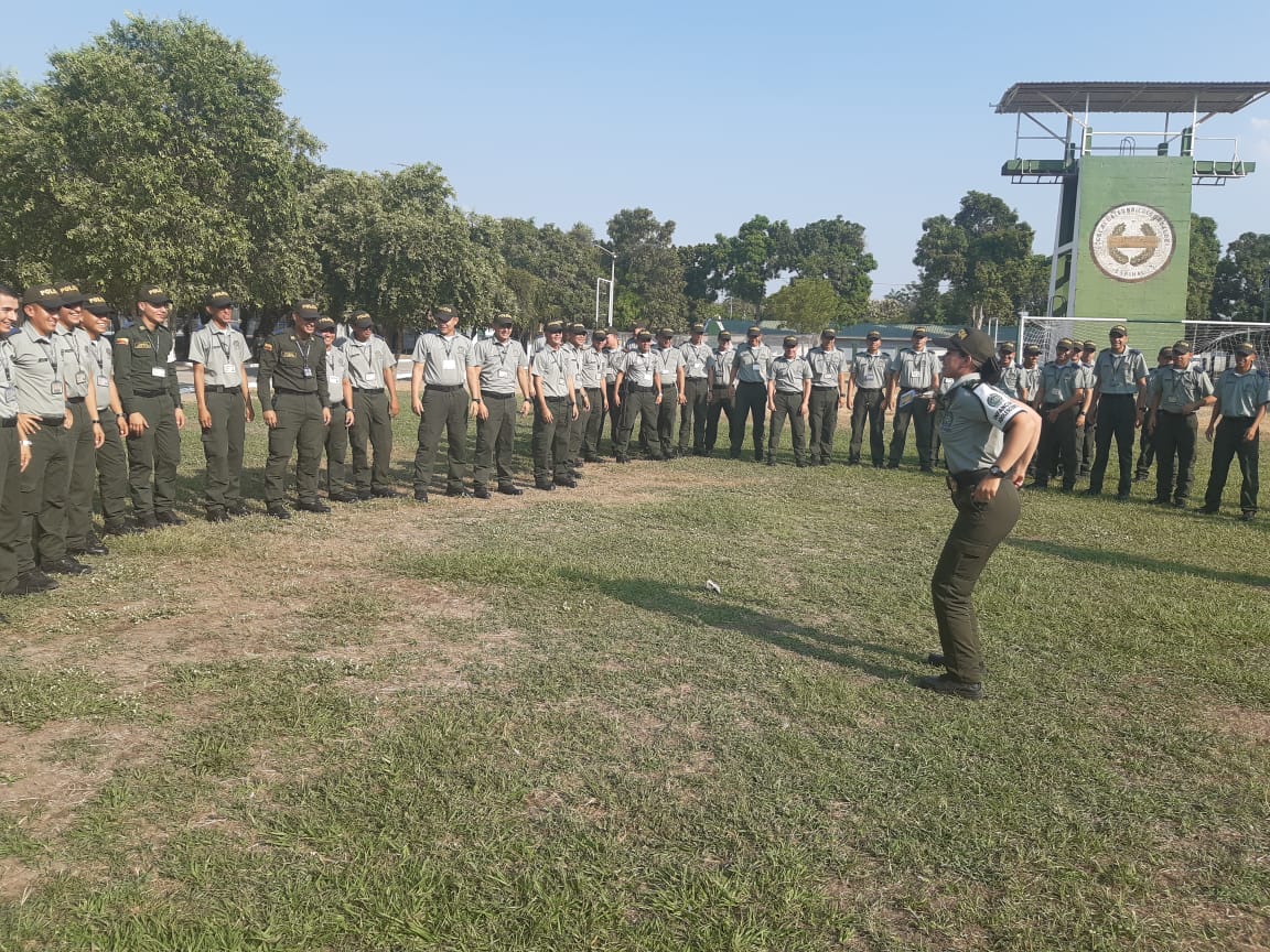  Policía polivalente 