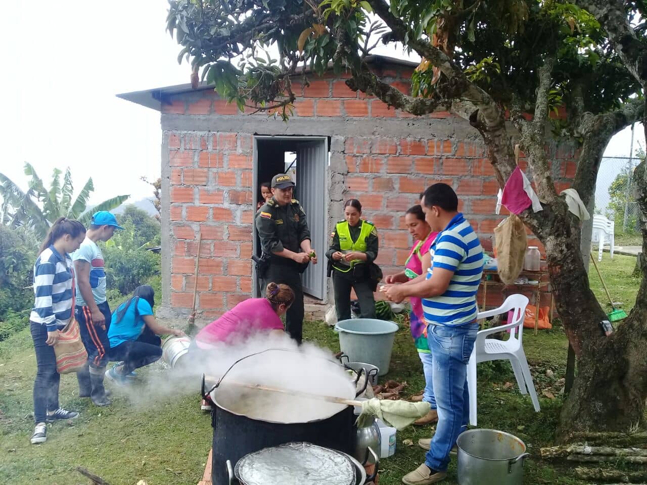  preparando_el_sancocho_comunitario