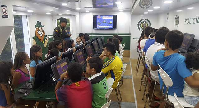 Con jornadas de prevención-preparamos-bienvenida de estudiantes a sus colegios-policía-meta