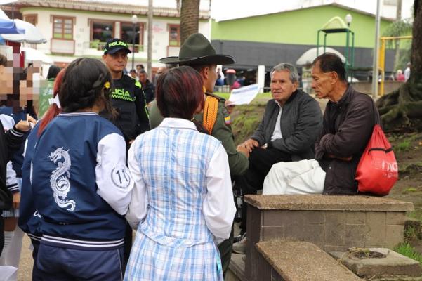 En Manizales invitamos a la comunidad a cuidar y proteger la flora y la fauna