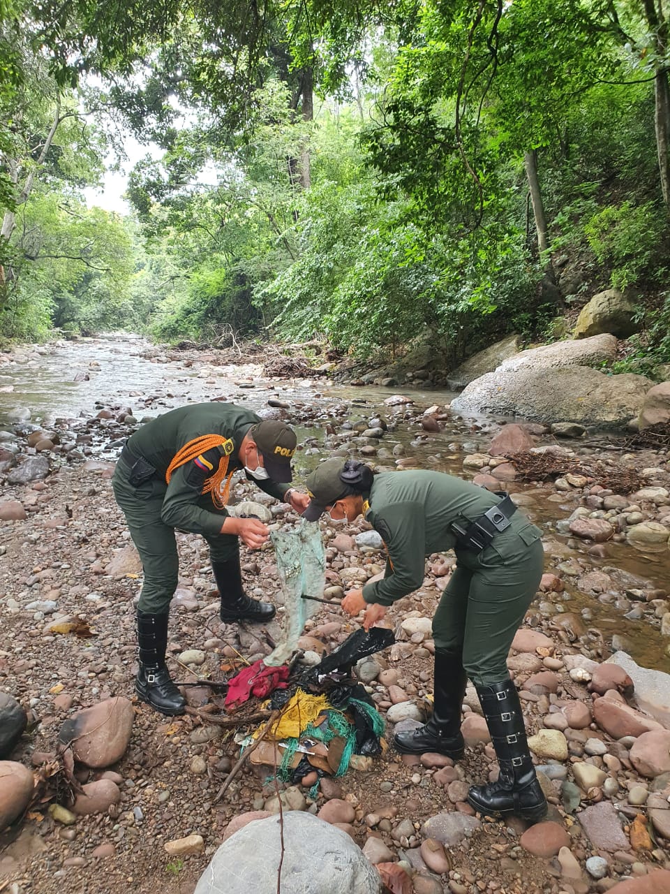 Trabajamos por la protección del ambiente. 