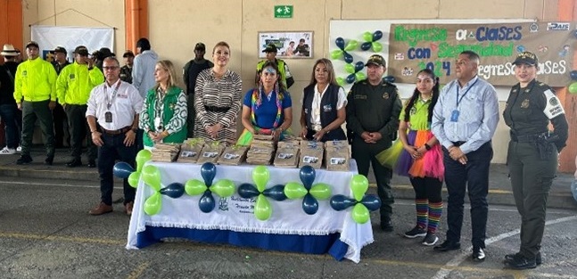 Lanzamiento plan de regreso a clases seguro 2024