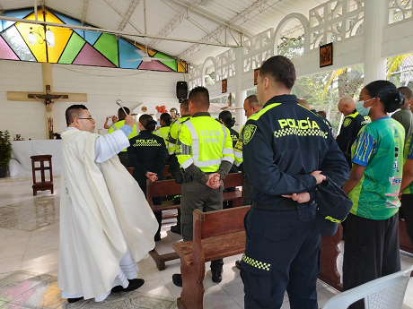 Con emotiva procesión y eucaristía, Policía de Tránsito rinde homenaje a la virgen del Carmen