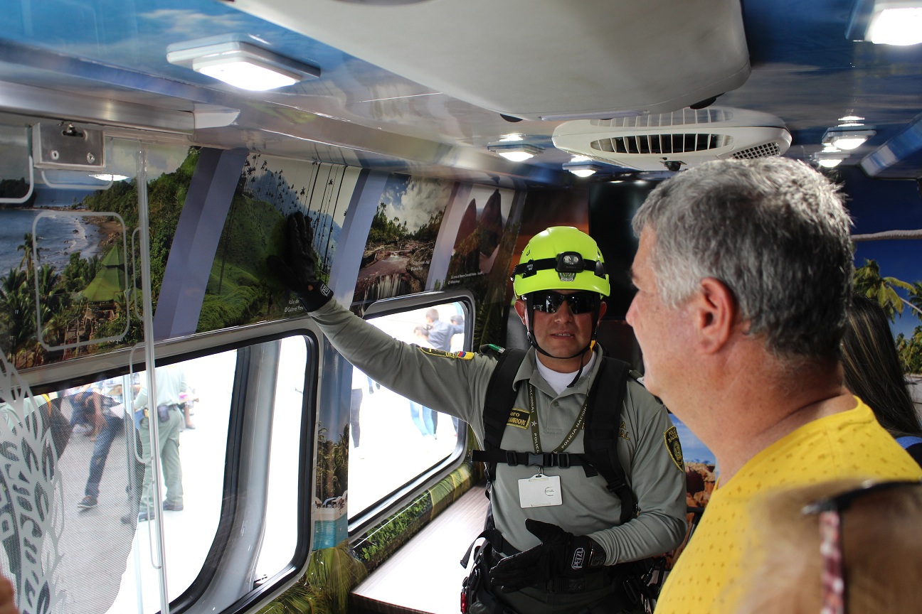 Turistas en el parque caldas