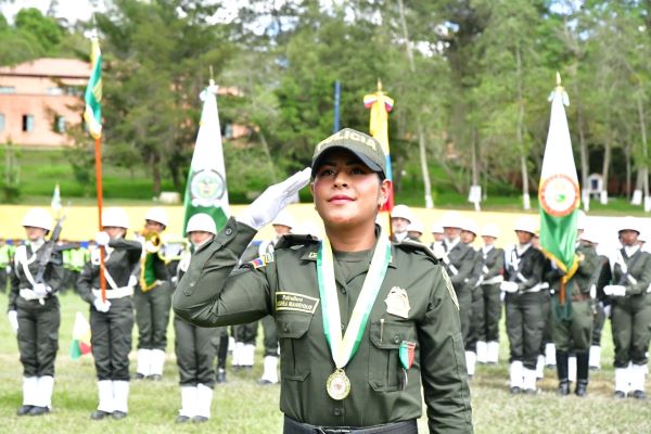 Ceremonia presidida por el señor Coronel José James Roa Castañeda