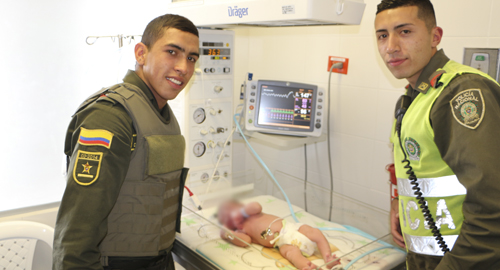 051115-atencion-parto-manizales-cuadrante-policia