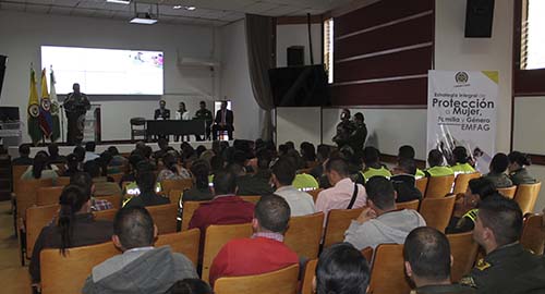 090415-proteccion-mujer-familia-caldas