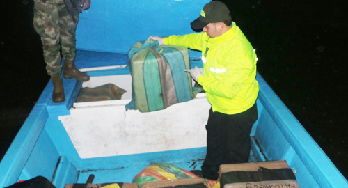 261115-incautacion-coca-narino-policia-dijin