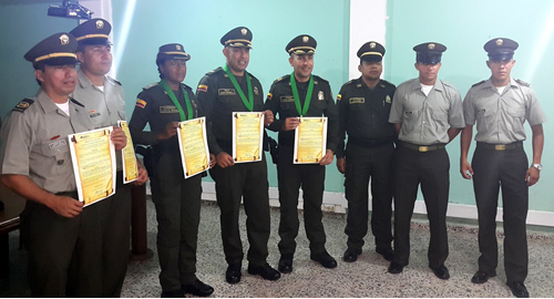 POLICIA NACIONAL-recibe premio ambiental-choco