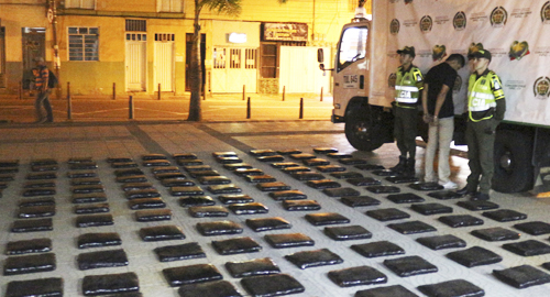 100915-inacutacion-marihuna-manizalez